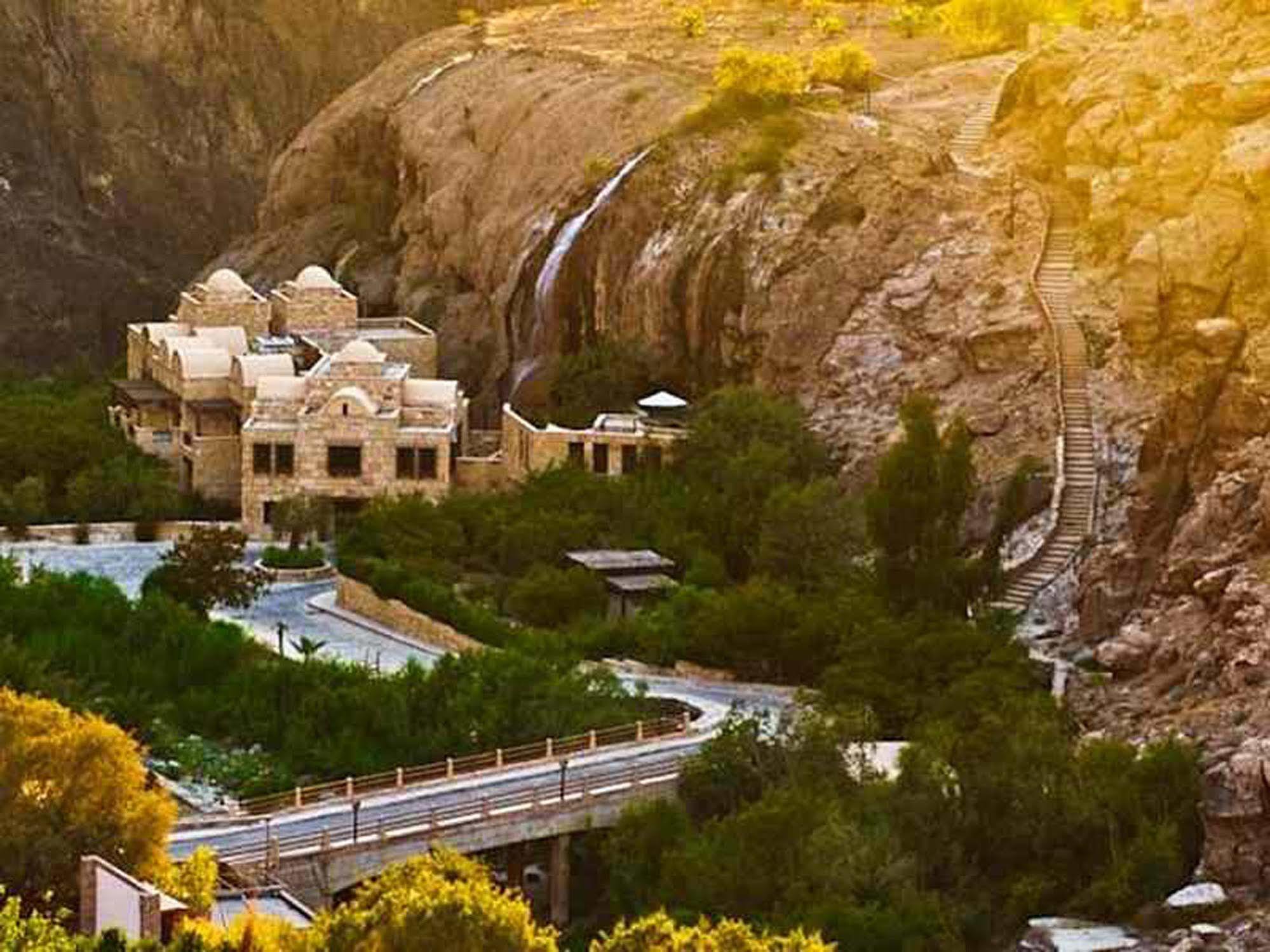 Ma'In Hot Springs Hotel Sweimeh Екстериор снимка